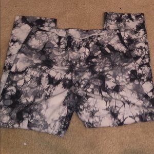 Lululemon ty-dye crop